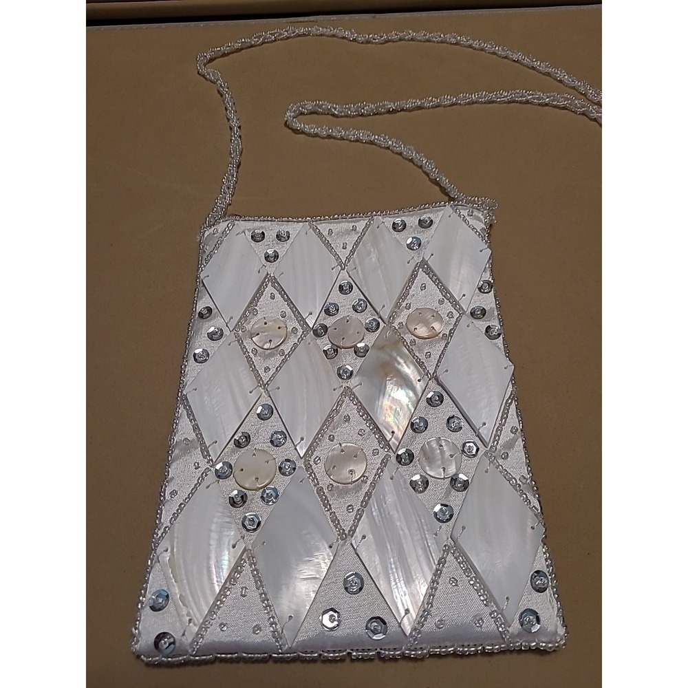 Vintage Mod by Design Mother of Pearl Purse Tile Beaded Hand Bag White 7" By5.5"